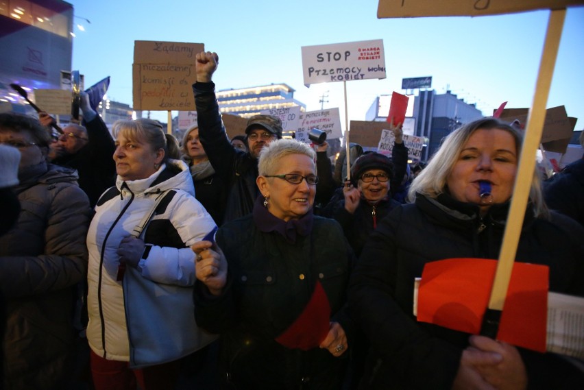 Strajk Kobiet i Manifa Śląska na rynku w Katowicach