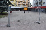 Rusza rewitalizacja placu przy ulicy Poznańskiej w Krośnie Odrzańskim. Teren przy "tramwaju" zyska nowy wygląd