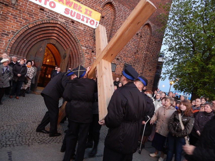 Droga Krzyżowa w Gorzowie - Wielki Piątek 2014