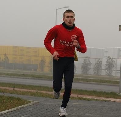 Przemysław Dąbrowski pnie się szybko w hierarchii polskich biegaczy.