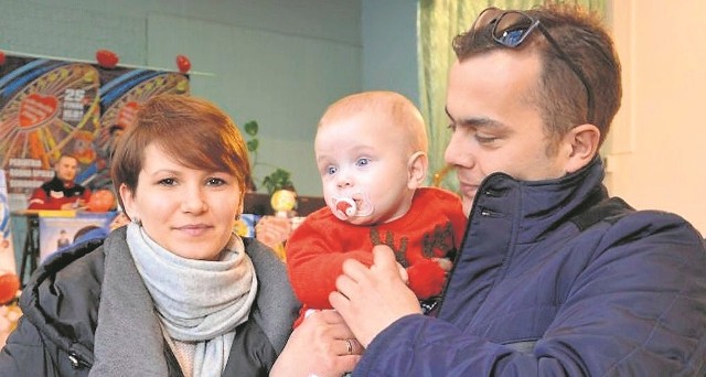 Aleksandra i Grzegorz Kuryga z synem Jasiem, który był najmłodszym wolontariuszem w mieście.