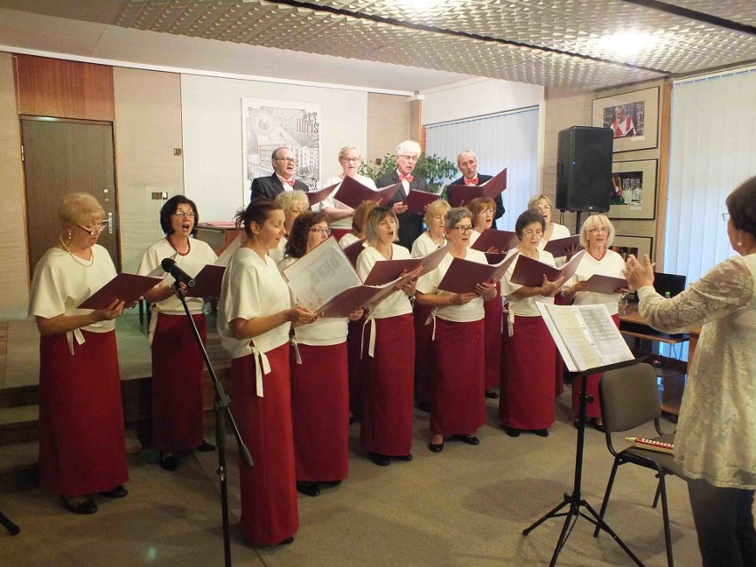 W Starachowicach śpiewali dla Ojczyzny (ZDJĘCIA)