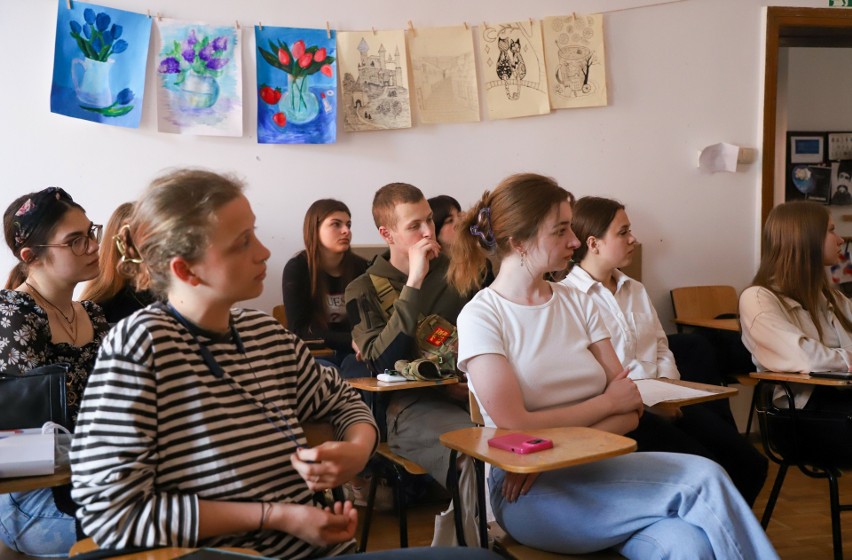 Wizyta studencka z Ukrainy i Mołdawii w "Łączniku". Studenci spotkali się z załogą "Nowości", by porozmawiać o dziennikarstwie
