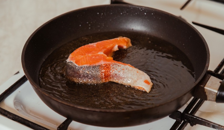 Sprawdź, jak skutecznie pozbyć się zapachu ryby z kuchni czy...