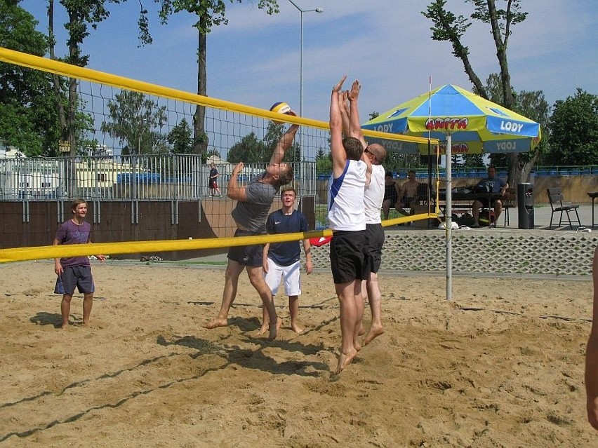 Mecze sędziowali Robert Krynicki i Maciej Drzewiecki.