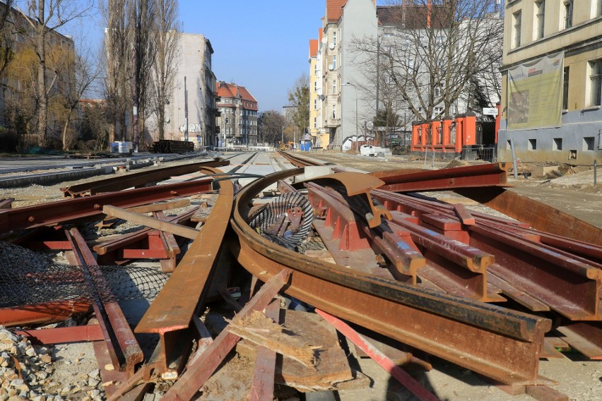 Hubska: Tak wygląda porzucona ulica w centrum. Co dalej? (ZDJĘCIA)