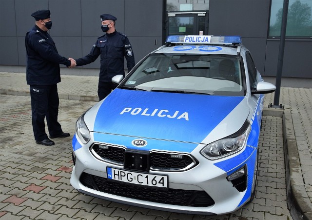 Nowe radiowozy dla policjantów z powiatu krakowskiego trafią do komisariatów w Skale i Zielonkach