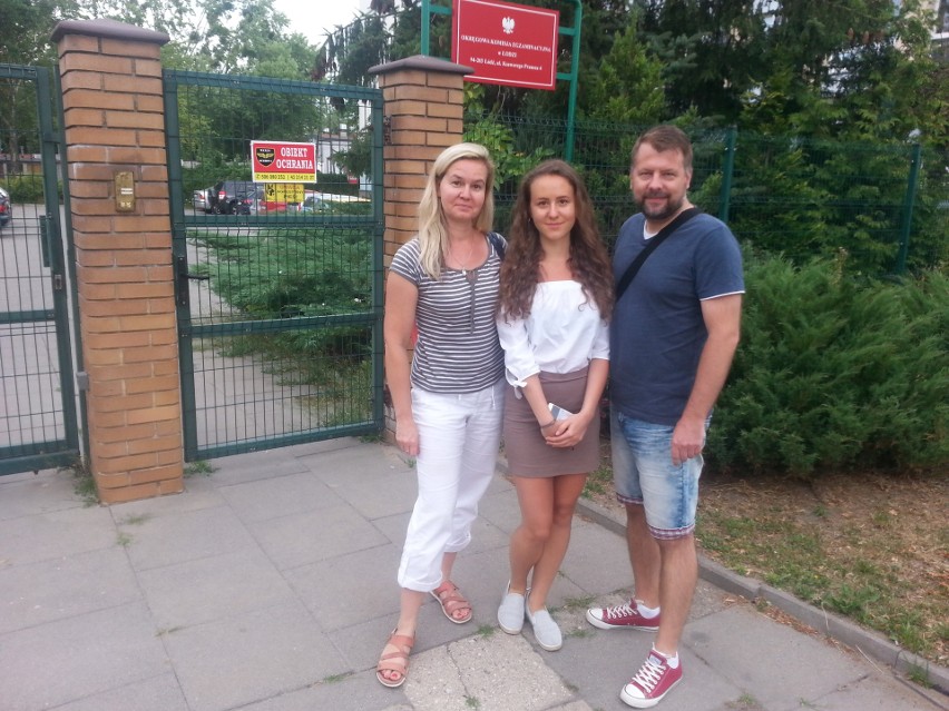 Natalia Lewandowska (tu z rodzicami) absolwentka z Radomska....
