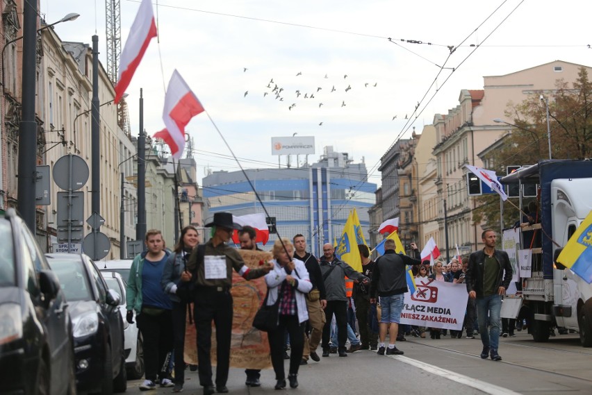 Protest antyvovidowy w Katowicach