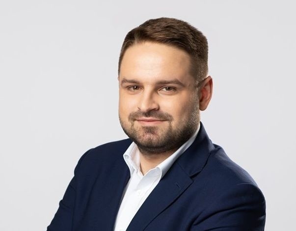 Doradca premiera Bartłomiej Orzeł, kandydat Prawa i Sprawiedliwości do Sejmu w Świętokrzyskiem.
