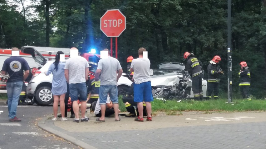 Wypadek na Gliwickiej w Rybniku. Lancia zderzyła się z elką 