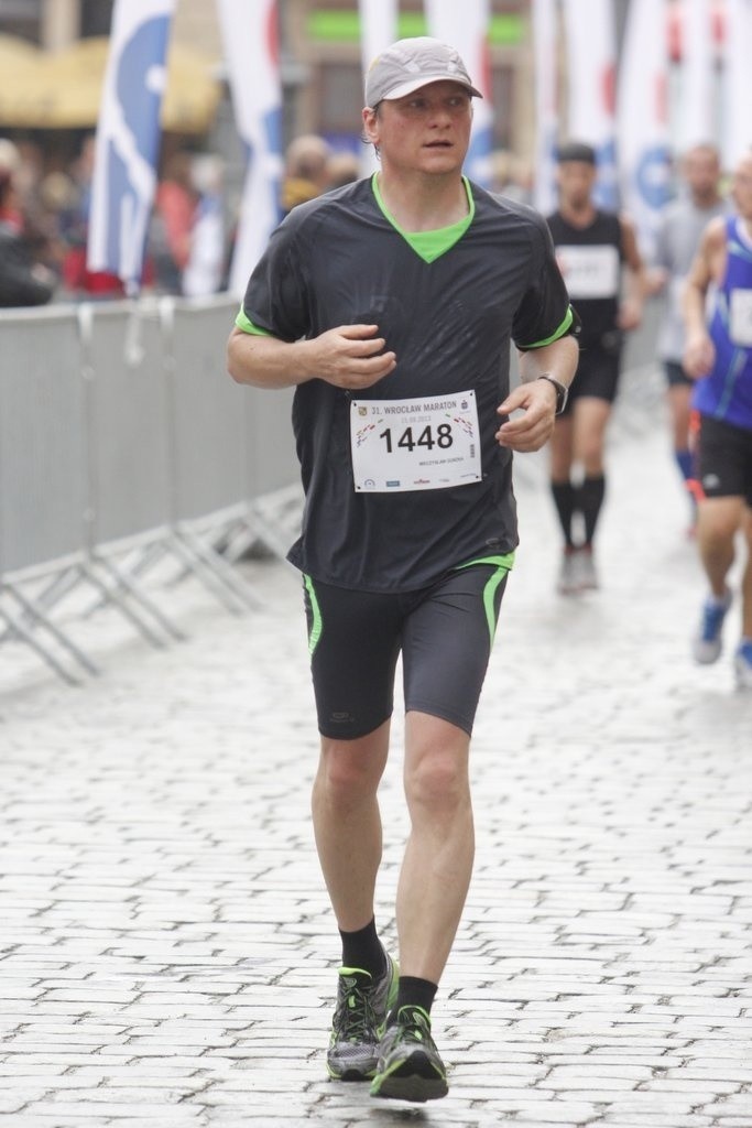 Maraton Wrocław - ZDJĘCIA - zawodnicy z numerami 1401 - 1600