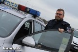 Policjant z Międzyrzecza na sygnałach eskortował do szpitala mężczyznę z podejrzeniem zawału. Ta eskorta mogła uratować życie! 