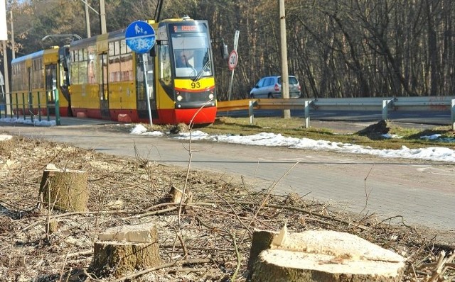Wycięte drzewa przy ul. Chełmińskiej to znak zbliżającego się remontu torowiska