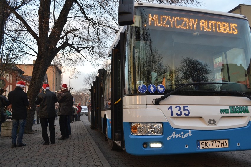 Rybnik: Muzyczny autobus koncertuje na przystankach