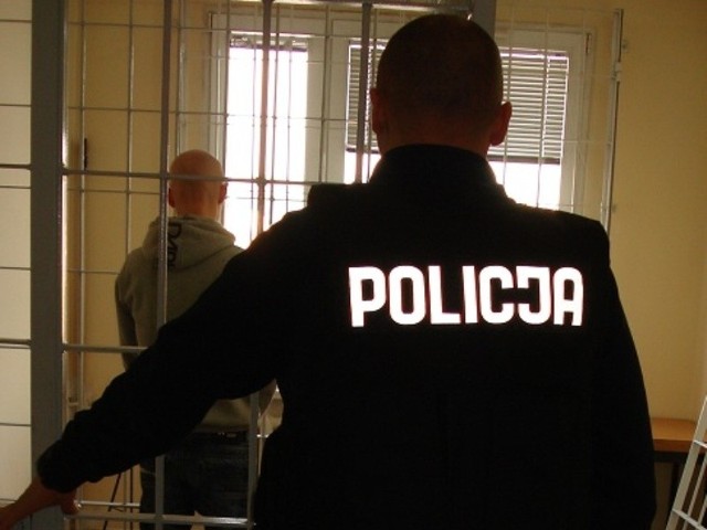 Do aresztu trafili podejrzani o rozbój w mieszkaniu przy ul. Franciszkańskiej w Toruniu