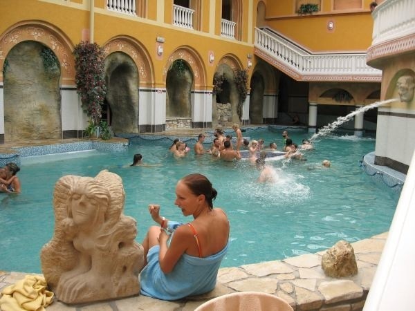 Aquapark w hotelu Babylon jest stylizowany na komnaty zamku.