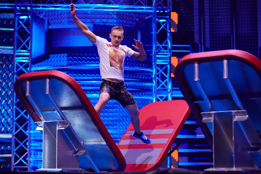 Mateusz Karczmarski ze Skwierzyny na torze Ninja Warrior...