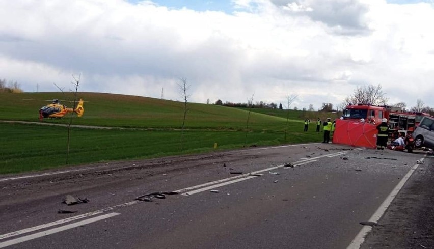 Wypadek w Koniecwałdzie! 3 osoby ranne, na miejscu...