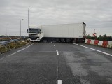 Wypadek A1 dzisiaj. Zablokowana A1. Uwaga kierowcy! Zablokowane są droga ekspresowa S8 i autostrada A1 w Łódzkiem