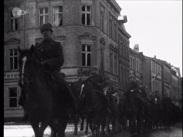 Więcej o wspaniałym odkryciu w papierowym wydaniu "Głosu Koszalińskiego&#8221; w sobotę. Kadry z filmu z zimy 1945 roku