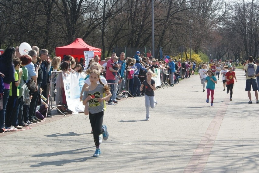 Bieg Skrzata w Dąbrowie Górniczej, czyli wielkie bieganie w...