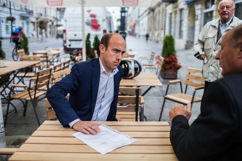 Borys Budka, minister sprawiedliwości, miał spotkać się na kawie z łodzianami. Zgłosił się jeden