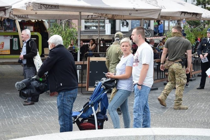 Wiec wyborczy Andrzeja Dudy w Wieluniu był nielegalnym zgromadzeniem? ZDJĘCIA, FILMY