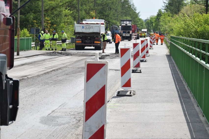 Most w Ostrowie przechodził dotąd doraźne naprawy (ostatni...