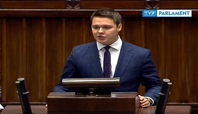 Łukasz Rzepecki, poseł PiS, skrytykował głośny projekt podniesienia opłaty paliwowej