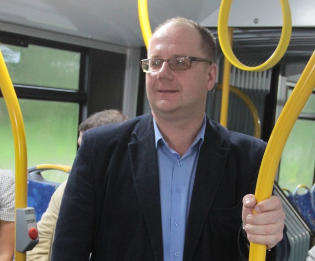 Do skorzystania z autobusów komunikacji miejskiej zamiast z własnego samochodu zachęca Kamil Tkaczyk, dyrektor Miejskiego zarządu Dróg i Komunikacji w Radomiu. 