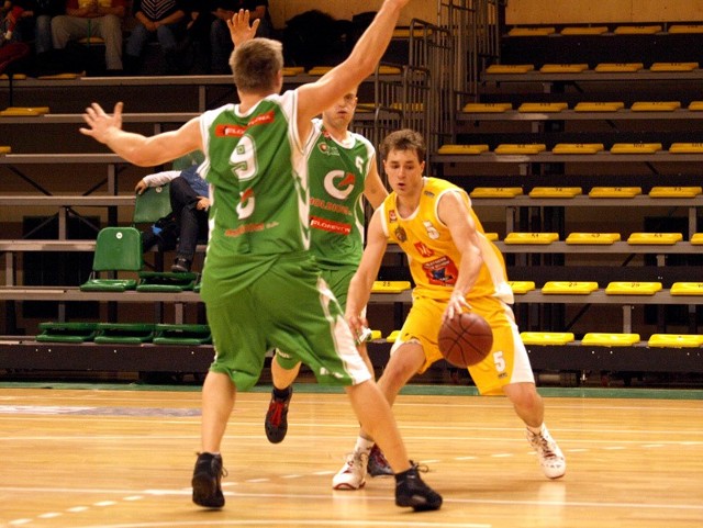 Piotr Robak w Pleszewie zagrał najlepiej w zespole świeckim. Rzucił 21 punktów.