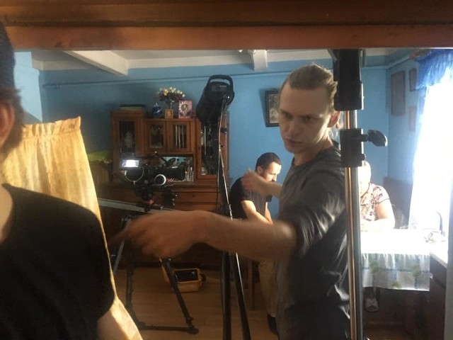 Filmowcy pracowali już między innymi w domu w Kobylniku Stary udostępnionym przez jednego z mieszkańców.
