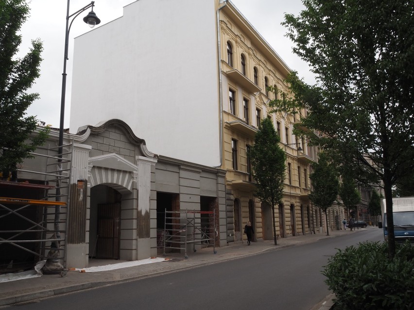 Rewitalizacja zabytkowych budynków przy ul. Rewolucji 1905...