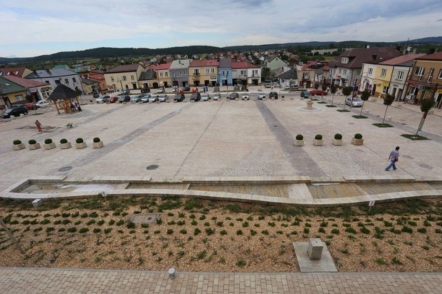 Odremontowany Rynek w Chęcinach