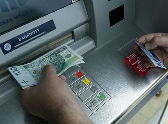 Bydgoszczanin okradał bankomaty w Toruniu