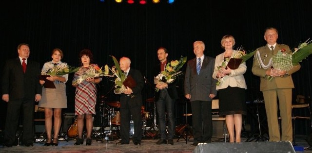 Nagrody prezydenta w dziedzinie kultury otrzymali Czesław Wróbel, Elżbieta Tokarska, Piotr Kędziora, "Wiarusy&#8221;, Jerzy Orzechowski, Joanna Matysek i Małgorzata Ślaska.