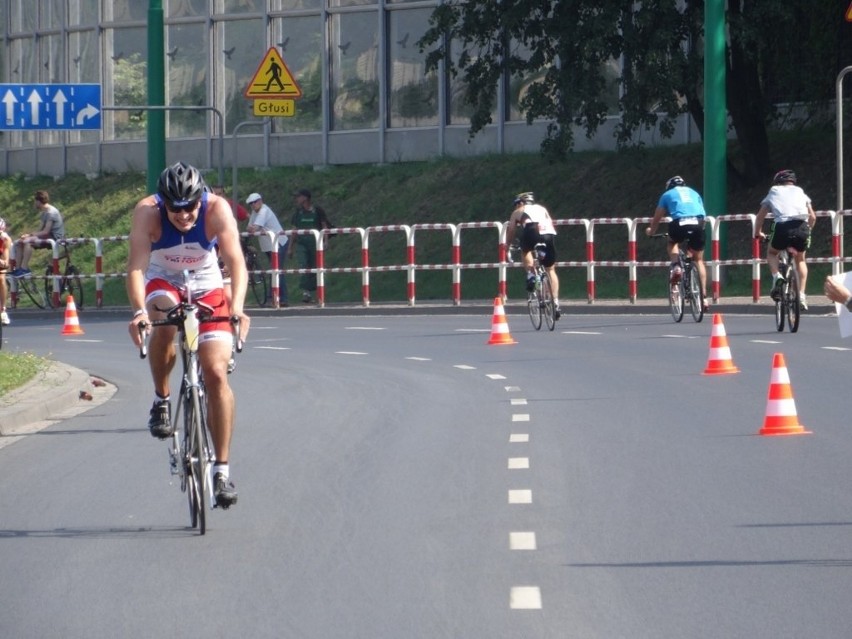 Triathlon Poznań 2014: Zmagania triathlonistów na etapie...