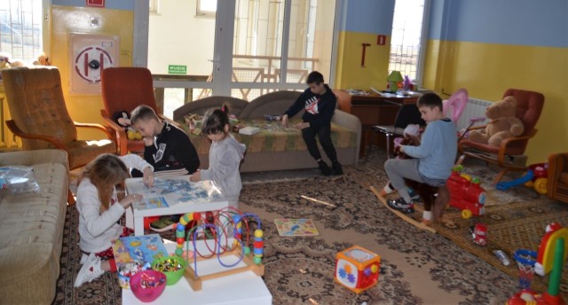 Pierwsi ukraińscy uchodźcy w gminie Błaszki. Zobaczcie jak mieszkają