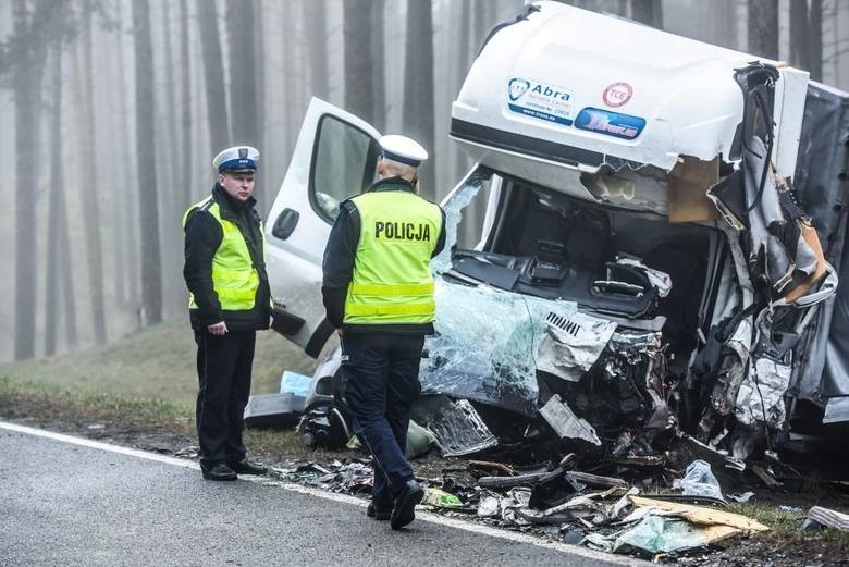 16 listopada. Na drodze krajowej numer 10 w pobliżu węzła...