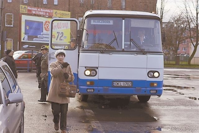 Sporą część autobusów trzeba będzie wymienić. Powiat chce zdobyć na to pieniądze z dotacji. (fot. Helena Wieloch)