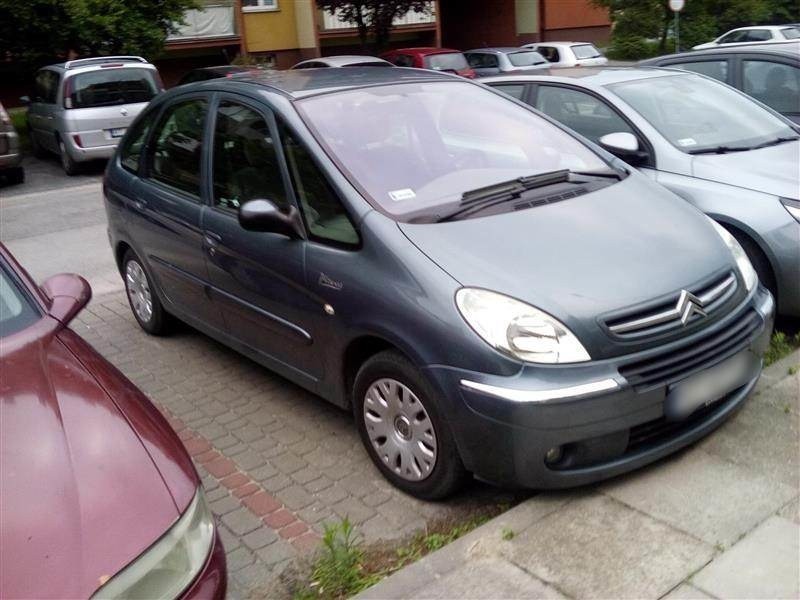 Udział 50/100 w prawie własności CITROEN XSARA PICASSO, VIN...