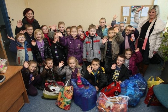 Dzieci z Przedszkola Samorządowego numer 6 w Kielcach były bardzo szczęśliwe, że mogą dać zabawki bardziej potrzebującym.