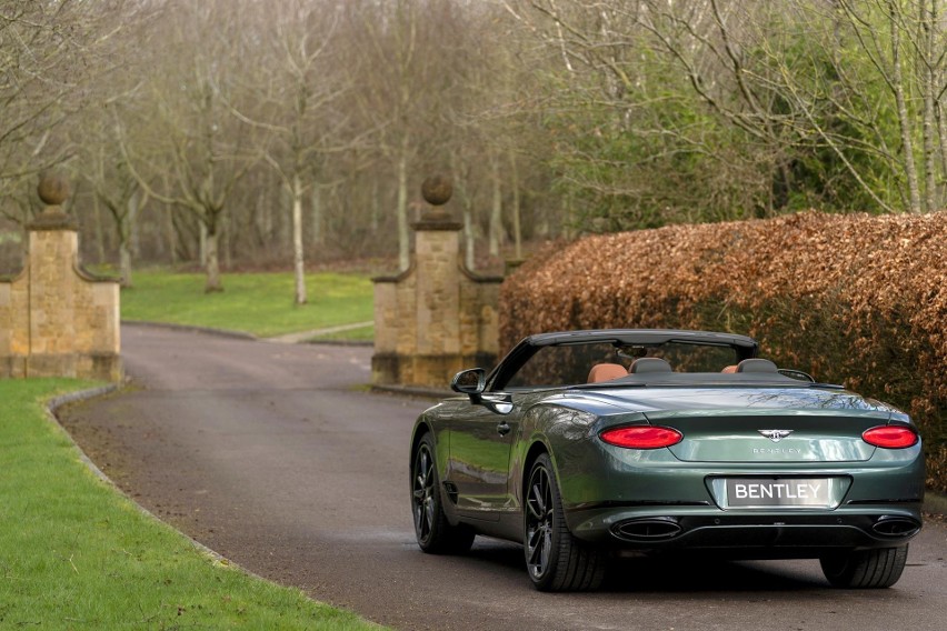 Bentley Continental GT Convertible Equestrian Edition został...