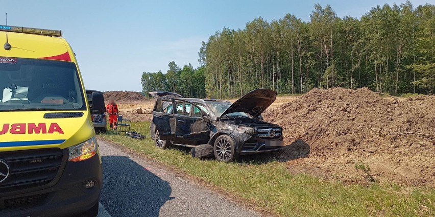 W okolicach Sycewic opel zderzył się z mercedesem