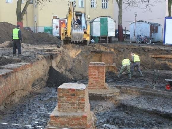 Fundamenty słupskiej synagogi mogłyby być atrakcją turystyczną,