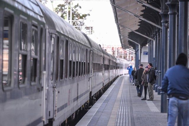 Nowy rozkład jazdy PKP - od grudnia Pomorze zostanie bez nocnego pociągu do Warszawy. Wszystko w związku z pracami torowymi wokół stolicy