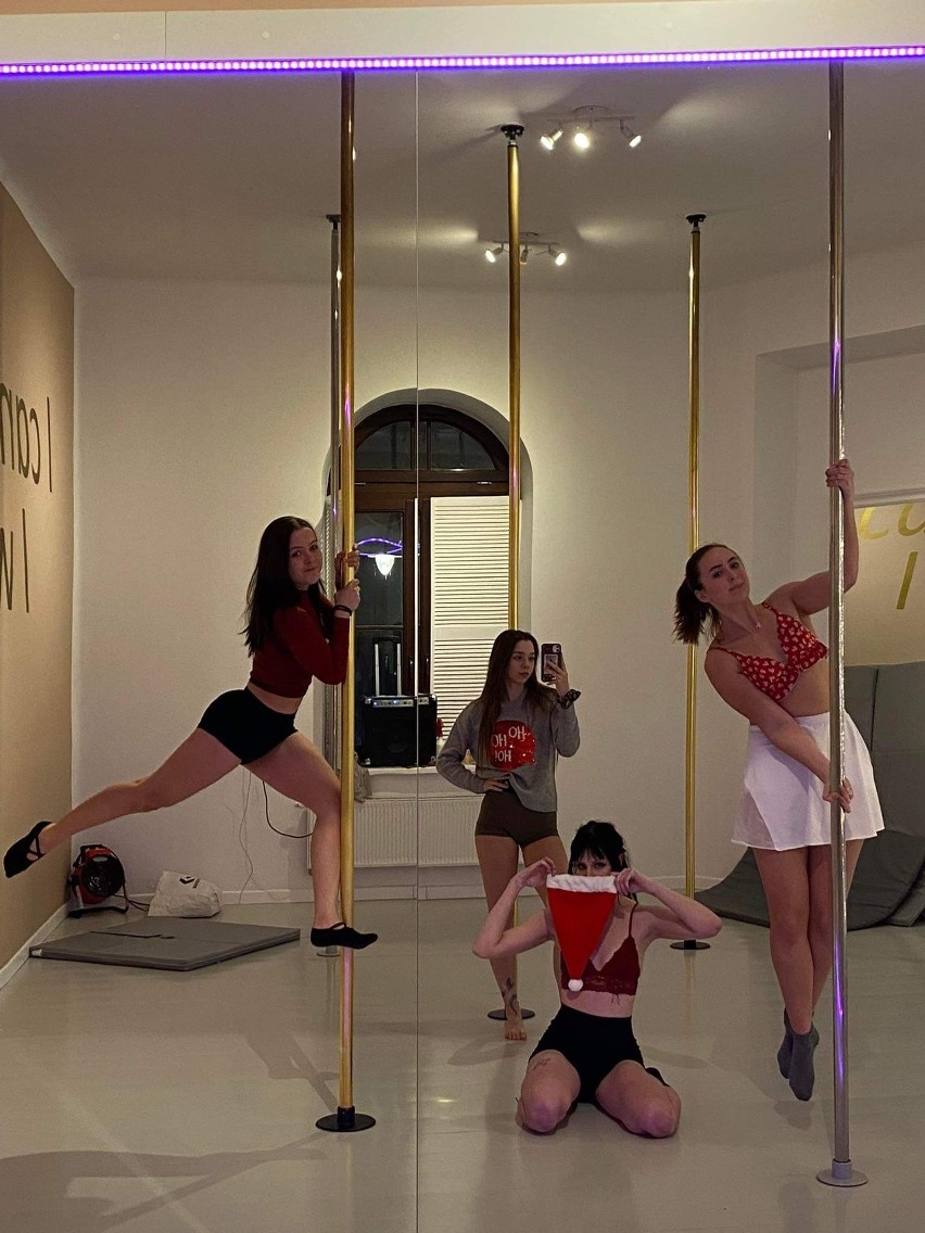 Taniec na rurze na zajęciach wf w Kielcach! Co jeszcze ma do zaproponowania projekt Let's Pole Dance. Zobaczcie zdjęcia