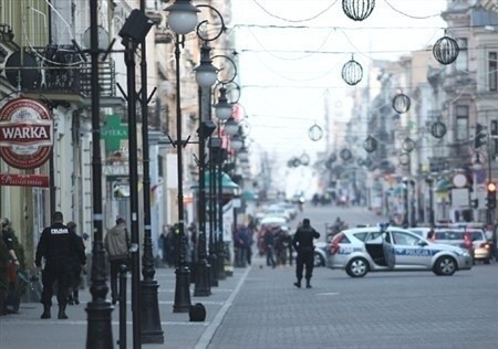 Ukradł "bombę" policji, bo nie mógł dostać się do domu