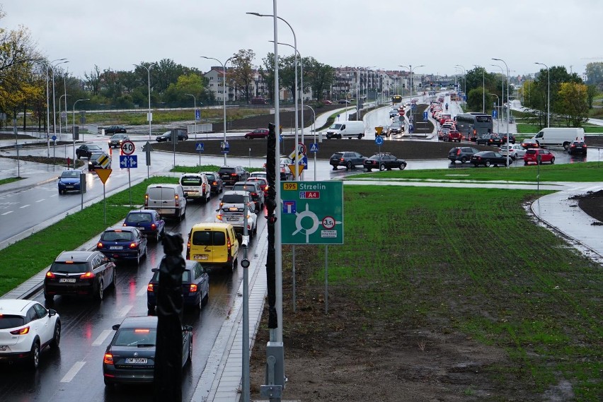 Podczas przebudowy ul. Buforowej zostawiono miejsce na linię...